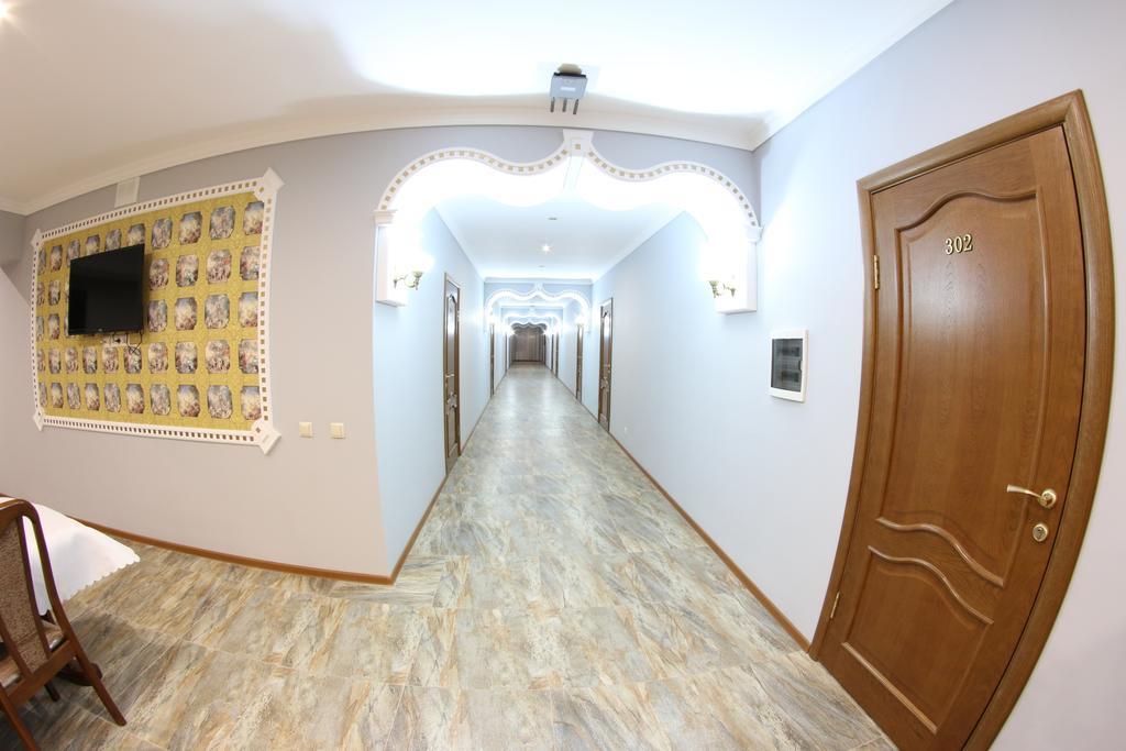 Sky Luxe Hotel Asztana Kültér fotó