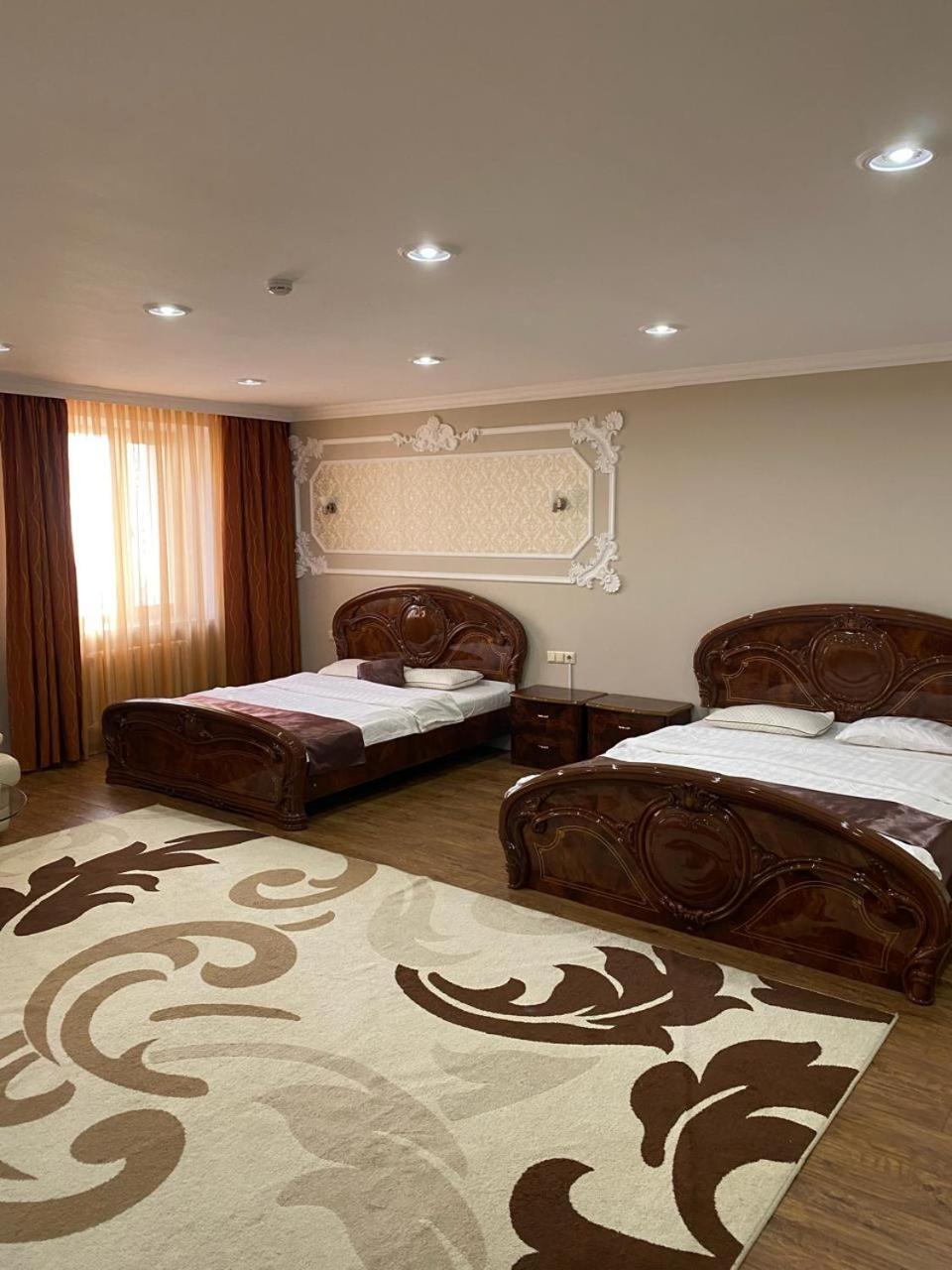 Sky Luxe Hotel Asztana Kültér fotó