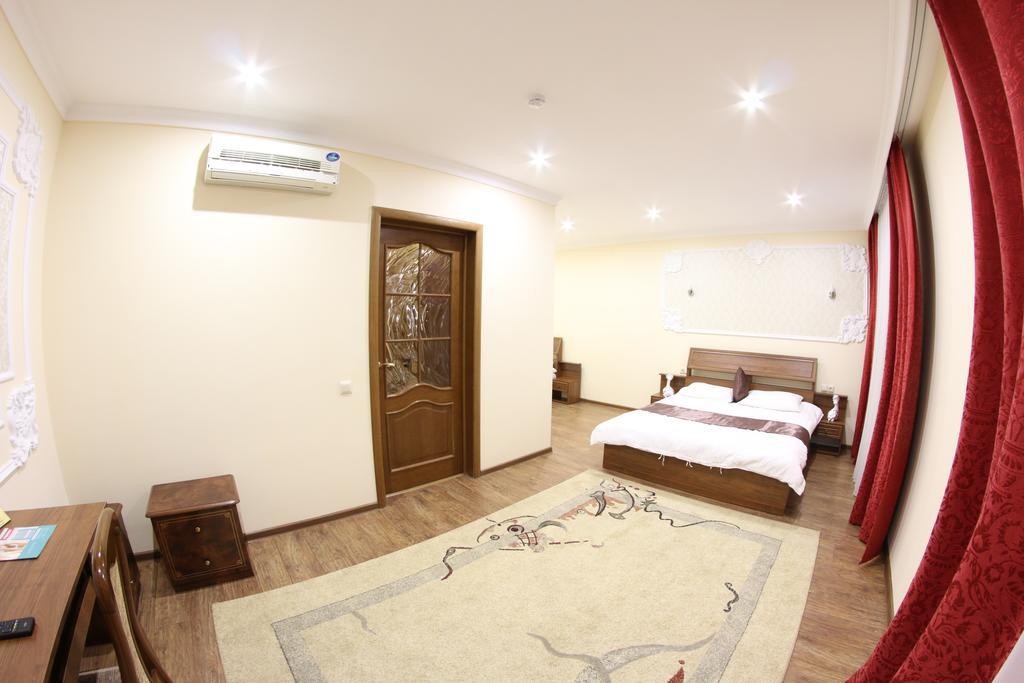 Sky Luxe Hotel Asztana Szoba fotó